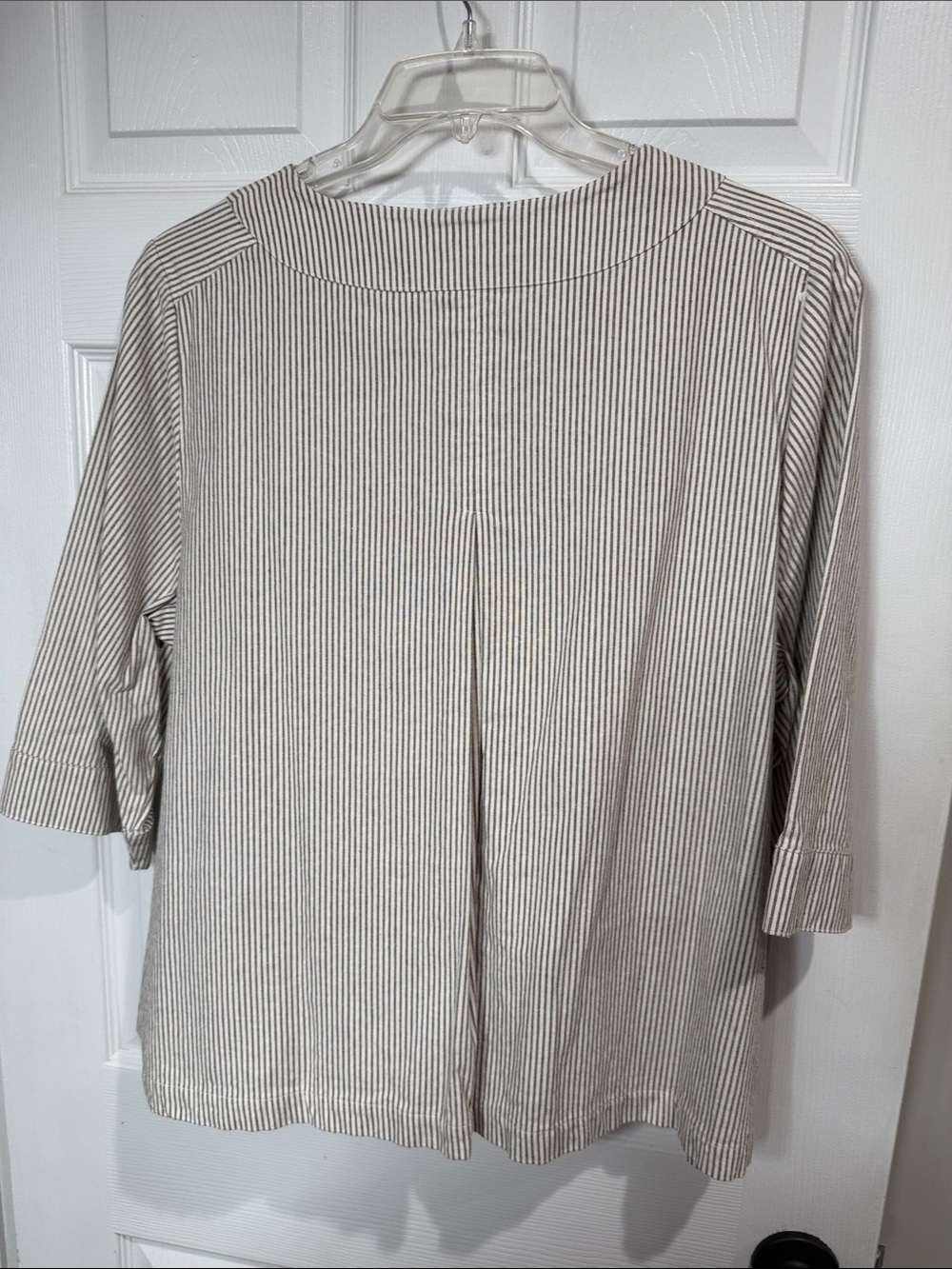 Liz & Me Cream and Brown Pinstripe Button-Front Women's Top - Picture 4 of 5